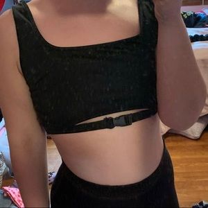 black extreme crop festival top - size L